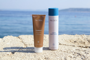 Nu Skin Sunright Insta Glow & Liquid Body Lufra Nu Skin Sunright Insta Glow & Liquid Body Lufra