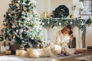 Locken unter dem Weihnachtsbaum Locken unter dem Weihnachtsbaum