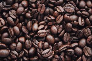 Koffein hat eine aktivierende Wirkung auf Körper und Haare. Koffein hat eine aktivierende Wirkung auf Körper und Haare.