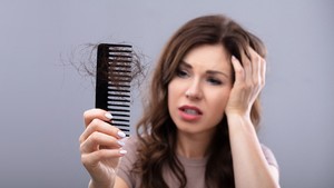 Haarausfall nach Geburt