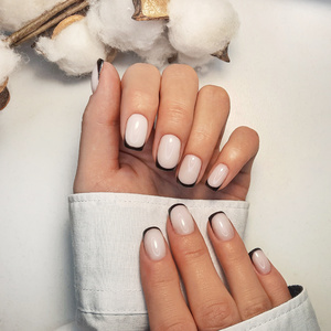 Micro French Nails 