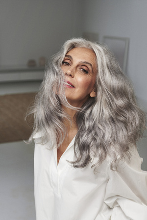 Graue Haare nicht mehr färben